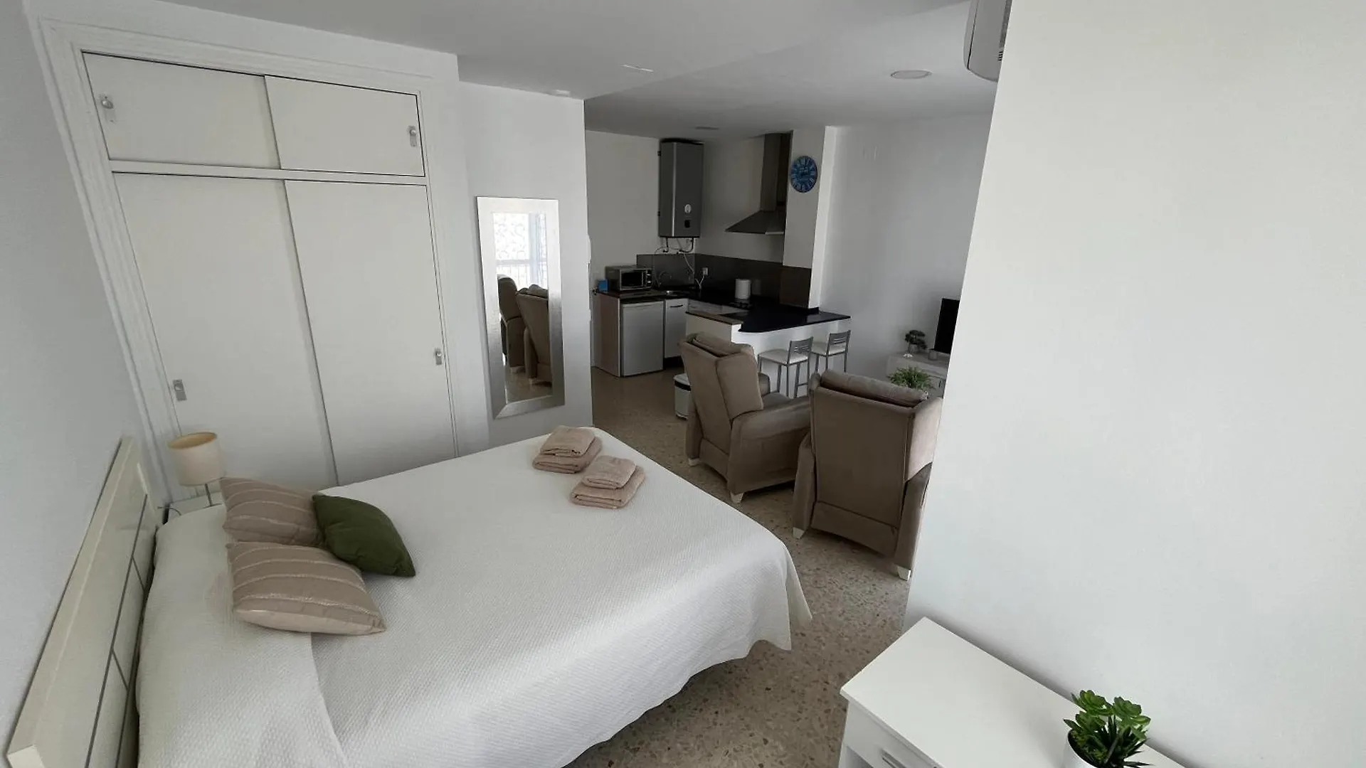 San Mateo Loft Apartment Tarifa 0*,